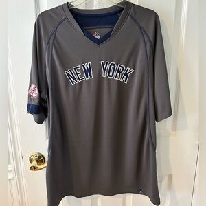Men's Yankee shirt